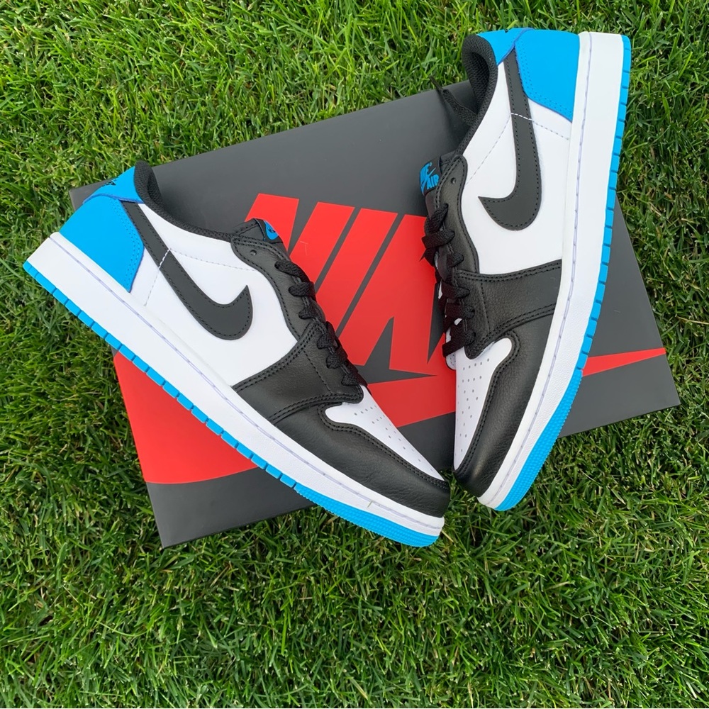 Jordan 1 low “power blue” 10.5 M
